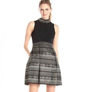 Vince Camuto women’s black/gold beaded cocktail dress size 8
